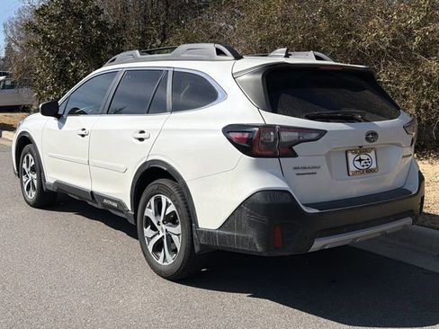Used 2022 Subaru Outback Limited image 6
