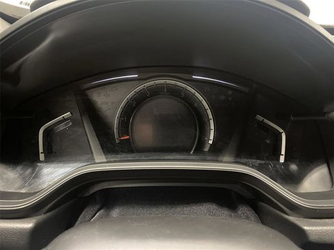 Used 2019 Honda CR-V LX image 14