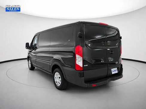 Used 2018 Ford Transit 150 130 Low Roof w/ Exterior Upgrade Package RWD image 4