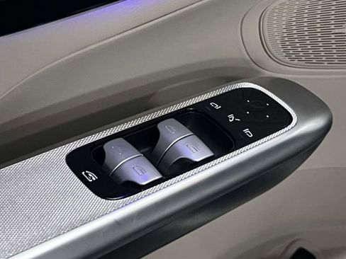 Certified 2023 Mercedes-Benz GLC 300 4MATIC image 17