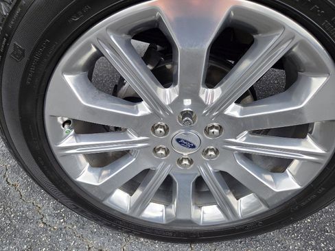 Used 2023 Ford F150 Limited image 10