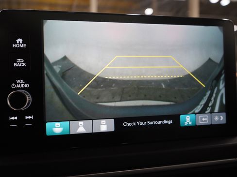 Used 2024 Honda Pilot Touring image 33