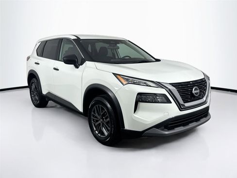 Used 2023 Nissan Rogue S FWD image 8