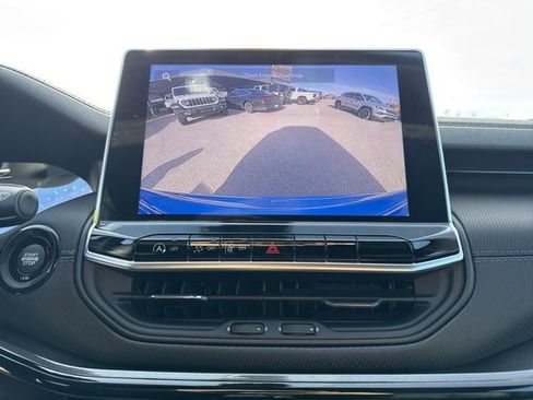 New 2026 Jeep Compass Latitude image 16