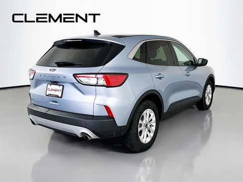 Used 2022 Ford Escape SE image 6