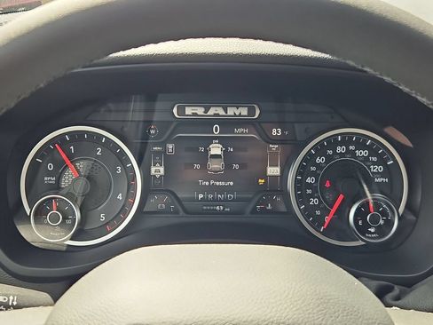 New 2026 RAM 2500 Big Horn AWD/4WD image 21