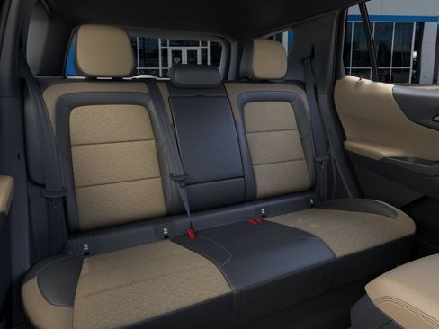 New 2027 Chevrolet Equinox ACTIV w/ Safety and Technology Package AWD/4WD image 17