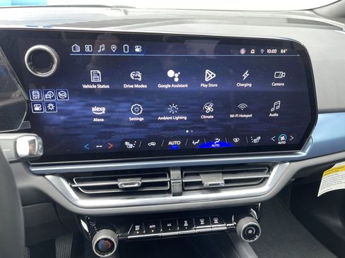 Used 2024 Chevrolet Equinox EV LT w/ LPO, Blackout Package image 28