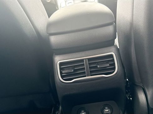 Used 2022 Hyundai Santa Fe SEL w/ Convenience Package image 31