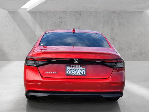 Used 2023 Honda Accord EX image 6