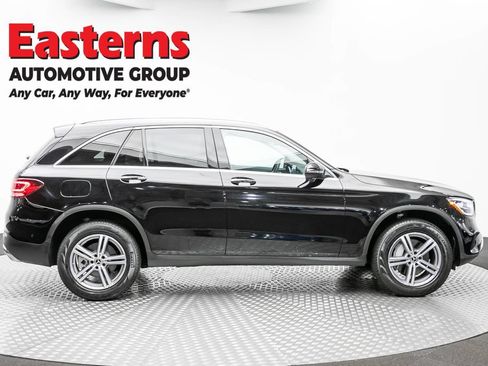 Used 2022 Mercedes-Benz GLC 300 4MATIC w/ Premium Package Lite image 4