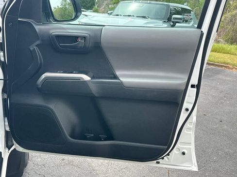 Used 2023 Toyota Tacoma SR5 w/ SR5 Appearance Package image 15