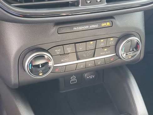 Certified 2025 Ford Escape ST-Line Select AWD/4WD image 27