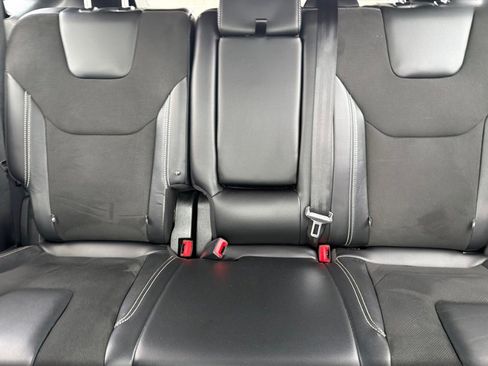 Used 2019 Ford Edge ST w/ Equipment Group 401A AWD/4WD image 18