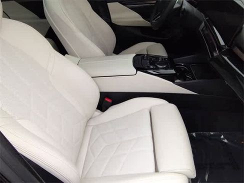 Used 2025 BMW i5 xDrive40 w/ M Sport Package image 23