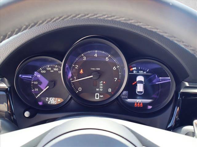 Used 2024 Porsche Macan AWD/4WD image 16