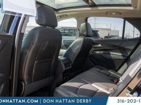 Used 2018 Chevrolet Equinox Premier image 21