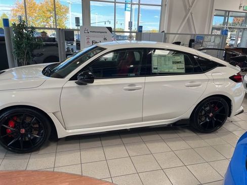New 2025 Honda Civic Type R image 3