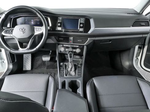 Certified 2023 Volkswagen Jetta SE FWD image 20