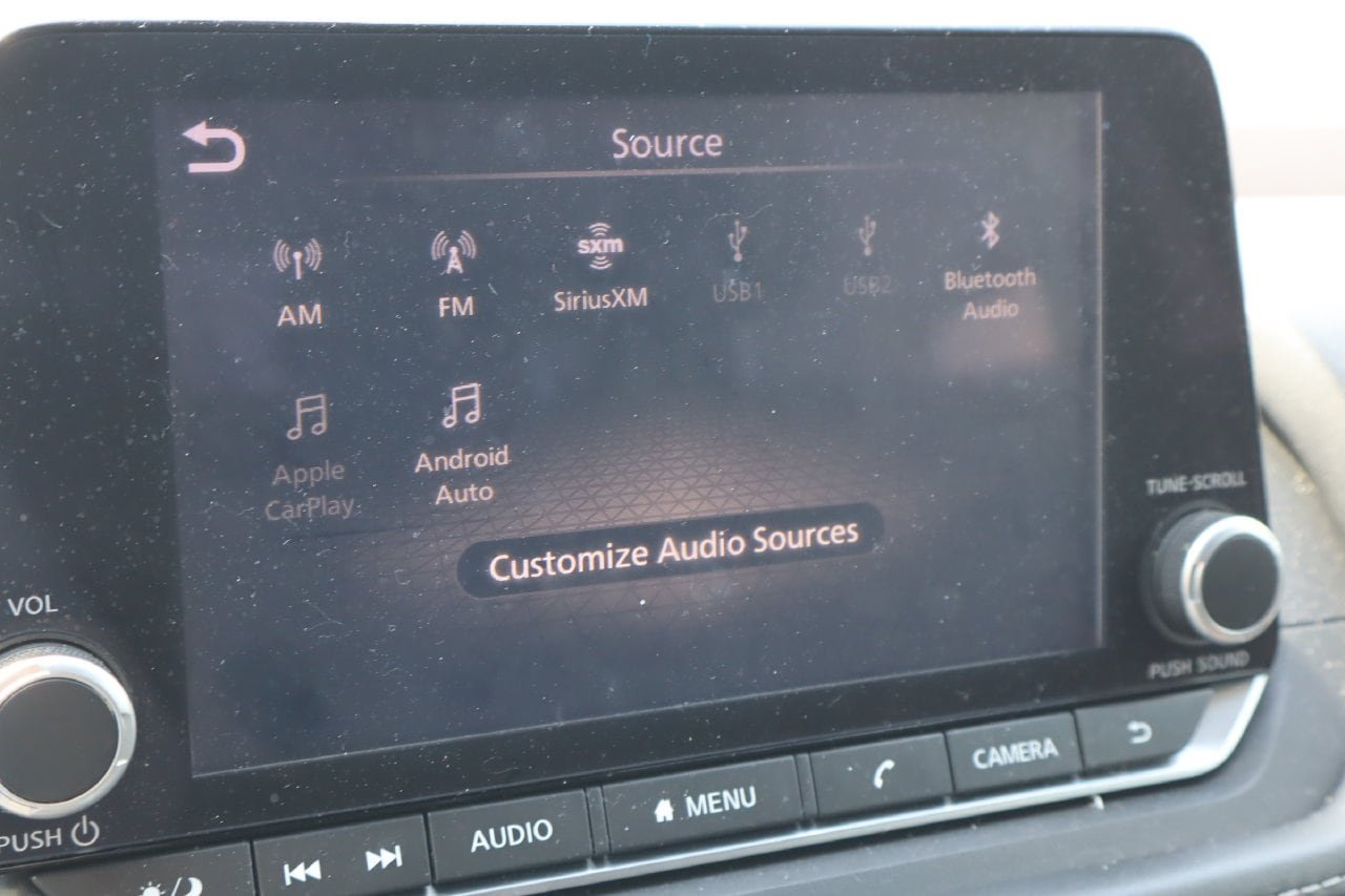Used 2023 Nissan Rogue S FWD image 8