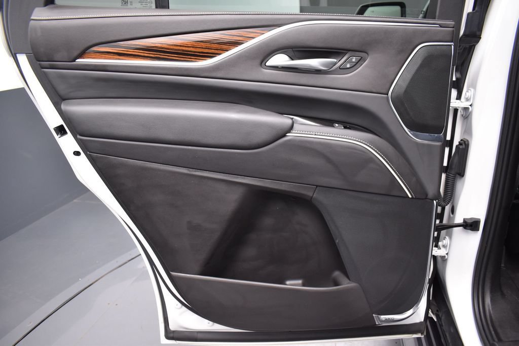 Used 2024 Cadillac Escalade Premium Luxury w/ LPO, Floor Liner Package AWD/4WD image 28
