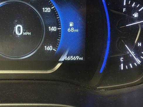 Used 2020 Hyundai Santa Fe SEL AWD/4WD image 18