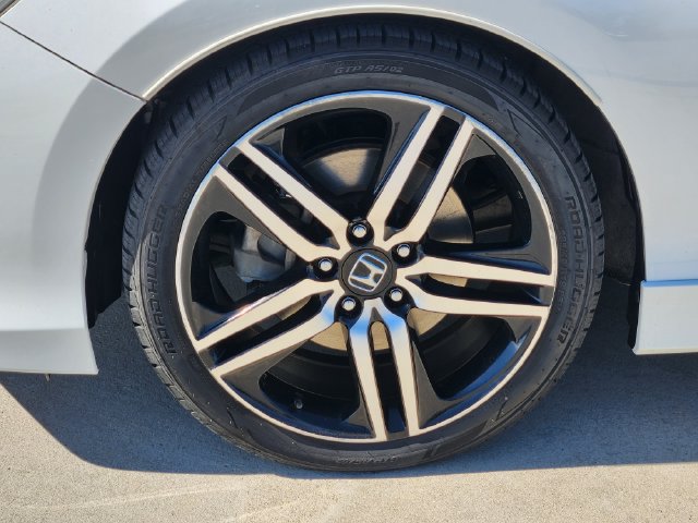 Used 2017 Honda Accord Sport Special Edition image 12