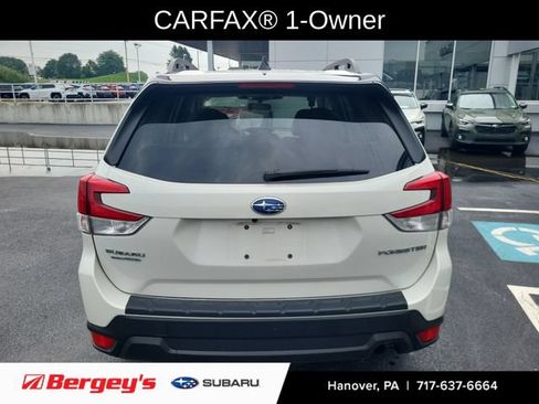 Used 2024 Subaru Forester Premium AWD/4WD image 3