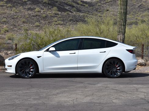 Used 2022 Tesla Model 3 Performance AWD/4WD image 6