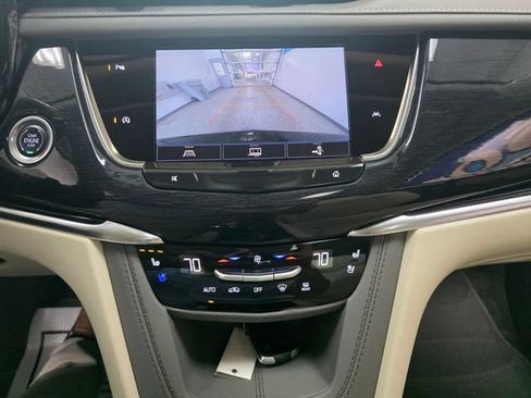 Used 2024 Cadillac XT6 Premium Luxury AWD/4WD image 20