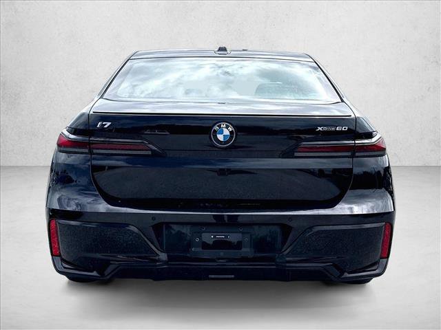 Certified 2023 BMW i7 xDrive60 AWD/4WD image 4
