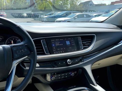 Used 2023 Buick Enclave Essence w/ Experience Buick Package AWD/4WD image 5