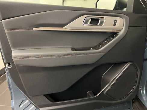New 2026 Ford Explorer Active w/ Active Comfort Package AWD/4WD image 28