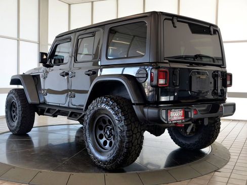 Used 2018 Jeep Wrangler Unlimited Rubicon w/ Cold Weather Group AWD/4WD image 7