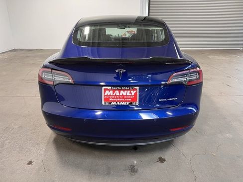Used 2018 Tesla Model 3 Long Range image 4