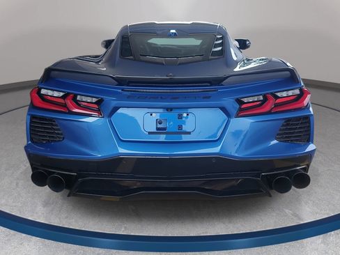 Used 2022 Chevrolet Corvette Stingray Preferred Cpe w/ Z51 Performance Package RWD image 6