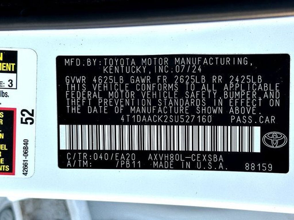 Used 2025 Toyota Camry SE FWD image 32