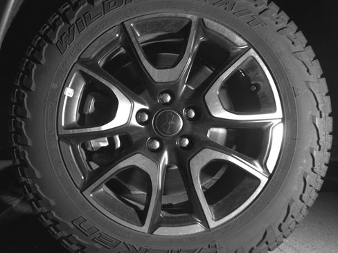 Used 2025 Jeep Compass Trailhawk AWD/4WD image 12