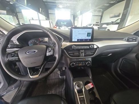 Used 2022 Ford Escape SEL AWD/4WD image 6