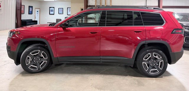 Used 2026 Jeep Cherokee Limited AWD/4WD image 7
