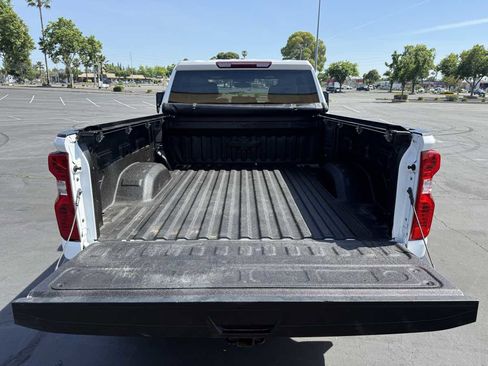 Used 2023 Chevrolet Silverado 2500 LT w/ Convenience Package AWD/4WD image 9
