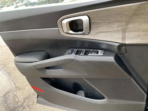 Used 2023 Kia Sorento X-Line EX image 24
