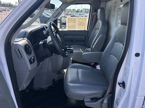 Used 2022 Ford E-350 and Econoline 350 Super Duty RWD image 24