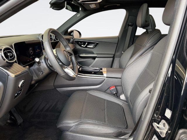 Certified 2026 Mercedes-Benz GLC 300 4MATIC image 17