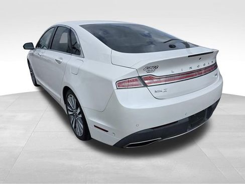 Used 2020 Lincoln MKZ Reserve w/ Elements Package FWD image 4