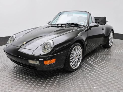 Used 1995 Porsche 911 Carrera 4 AWD/4WD image 2