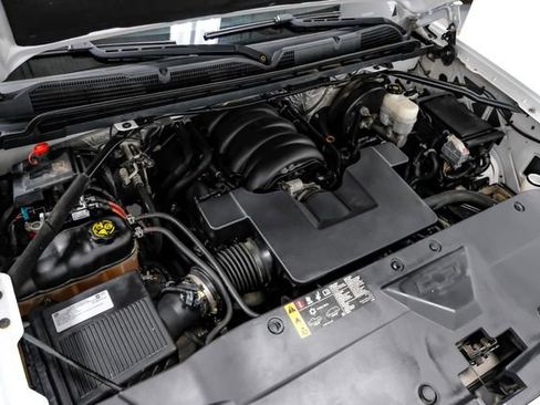 Used 2018 Chevrolet Silverado 1500 LT w/ All Star Edition image 55