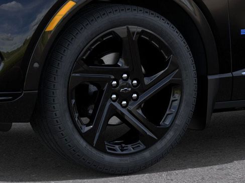New 2025 Chevrolet Equinox EV RS AWD/4WD image 37