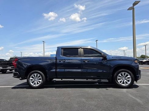 Used 2022 Chevrolet Silverado 1500 Custom w/ LPO, Dark Essentials Package RWD image 7