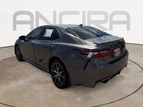 Used 2023 Toyota Camry SE FWD image 8